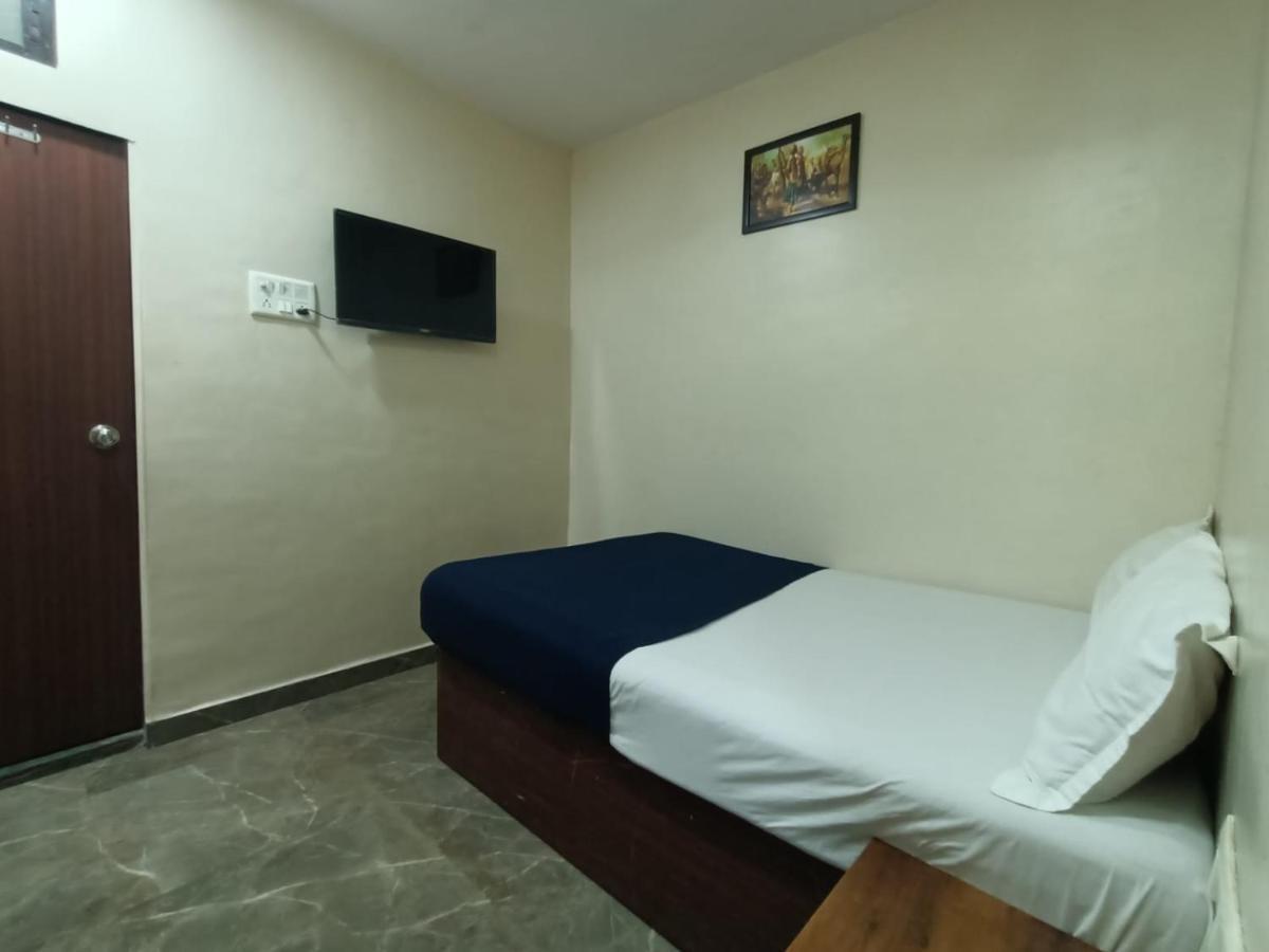 Hotel Safalta Residency, Chembur Bombay Exterior foto